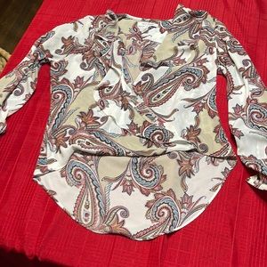 White House /Black market shirt